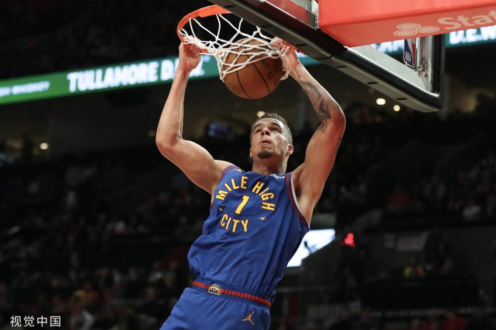 被外界寄予 被外界寄予