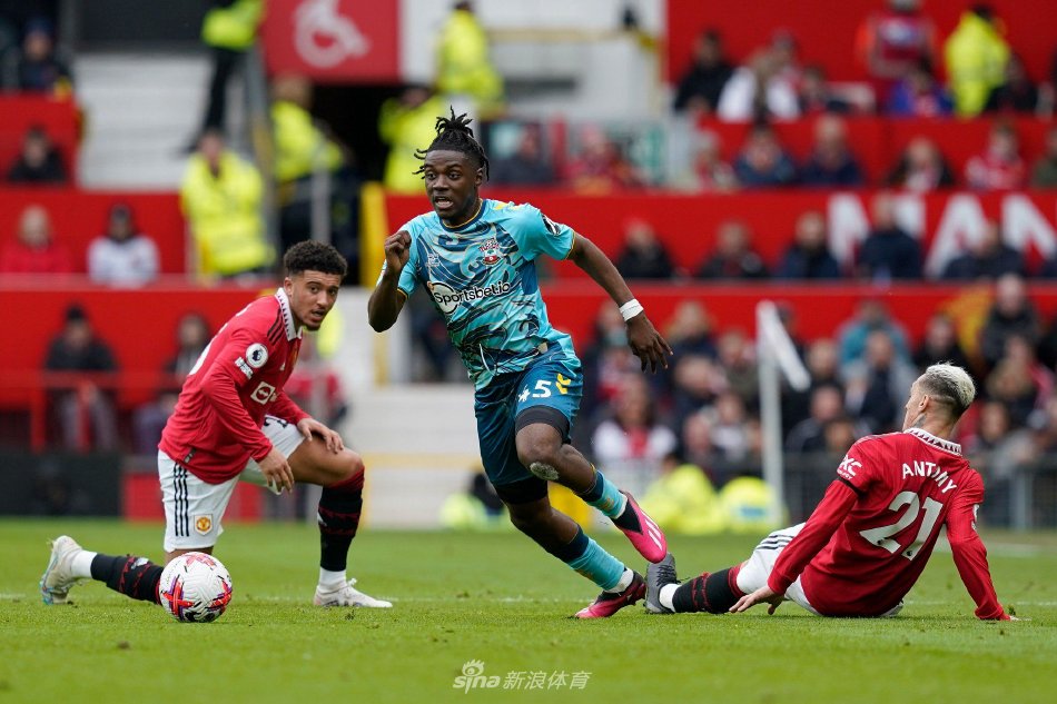 还是场外 还是场外